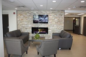 Crossroads Inn & Suites