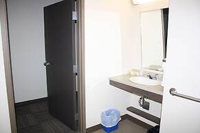 Crossroads Inn & Suites