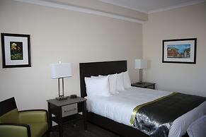 Crossroads Inn & Suites