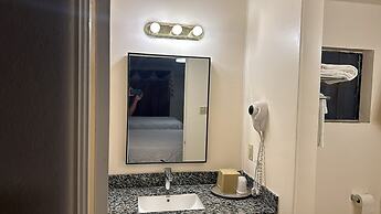 Deluxe Inn Of Roswell