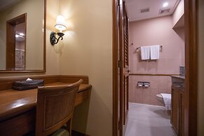 The Manor at Camp John Hay