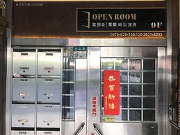 Open Room Hotel