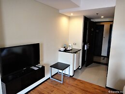 Mallberry Suites Business Hotel