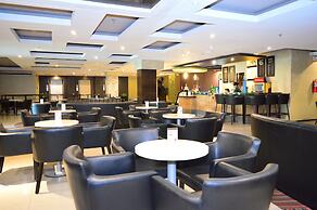 Mallberry Suites Business Hotel