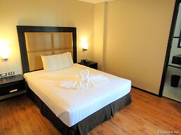 Mallberry Suites Business Hotel