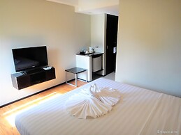 Mallberry Suites Business Hotel