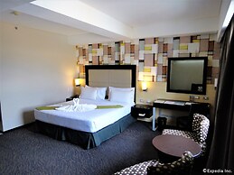 Mallberry Suites Business Hotel