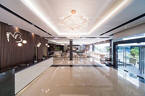 Mallberry Suites Business Hotel