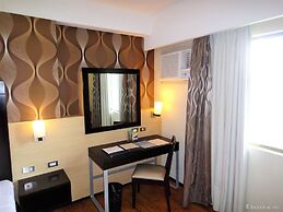 Mallberry Suites Business Hotel