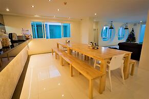 BearPacker Patong Hostel