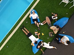 BearPacker Patong Hostel