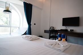 BearPacker Patong Hostel