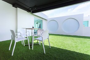 BearPacker Patong Hostel