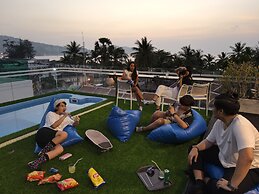 BearPacker Patong Hostel