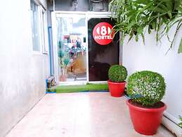 8Hostel