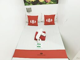8Hostel