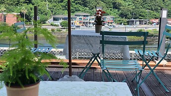 Cheonjiyeon Crystal Hotel