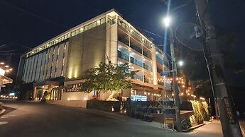 Cheonjiyeon Crystal Hotel