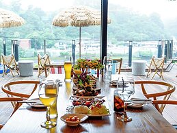 Cheonjiyeon Crystal Hotel