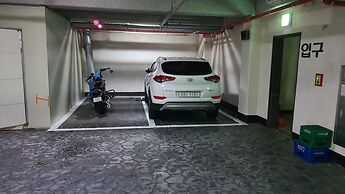 Cheonjiyeon Crystal Hotel