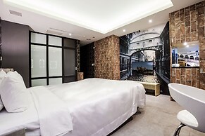 Duo Romance Motel Hualien