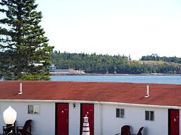 Redclyffe Shore Motor Inn