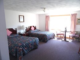 Redclyffe Shore Motor Inn