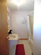 Redclyffe Shore Motor Inn