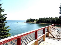 Redclyffe Shore Motor Inn