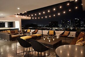 Hotel Love It CAS Consulate