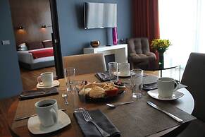 Hotel Love It CAS Consulate