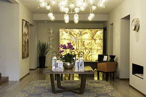 Hotel Love It CAS Consulate