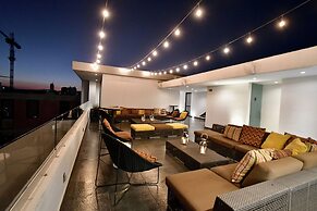 Hotel Love It CAS Consulate