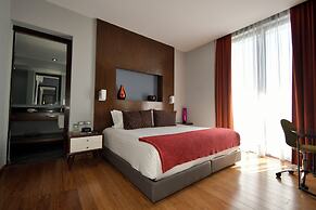 Hotel Love It CAS Consulate