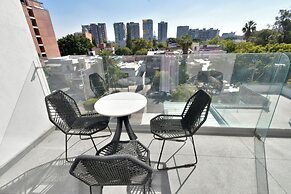 Hotel Love It CAS Consulate