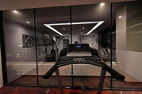 Hotel Love It CAS Consulate