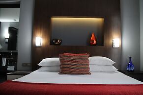 Hotel Love It CAS Consulate