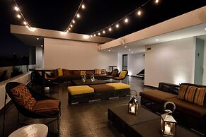 Hotel Love It CAS Consulate