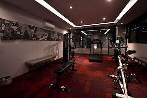 Hotel Love It CAS Consulate