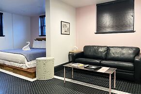 City Hall Grand Hotel