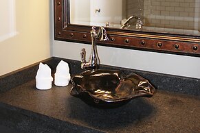 City Hall Grand Hotel