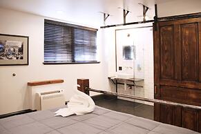 City Hall Grand Hotel