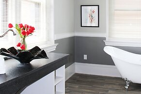 City Hall Grand Hotel