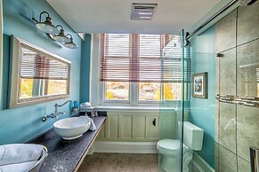 City Hall Grand Hotel