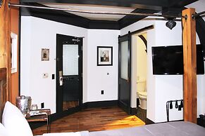 City Hall Grand Hotel