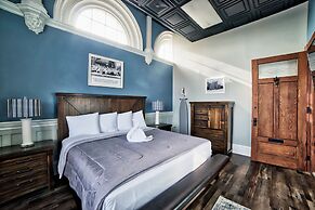 City Hall Grand Hotel