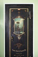 City Hall Grand Hotel