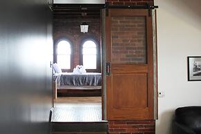 City Hall Grand Hotel