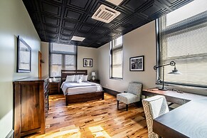 City Hall Grand Hotel