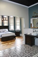 City Hall Grand Hotel